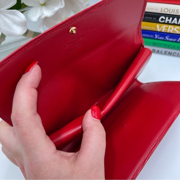 Louis Vuitton Trifold Long Wallet International Red Epi Leather EUC CA0946